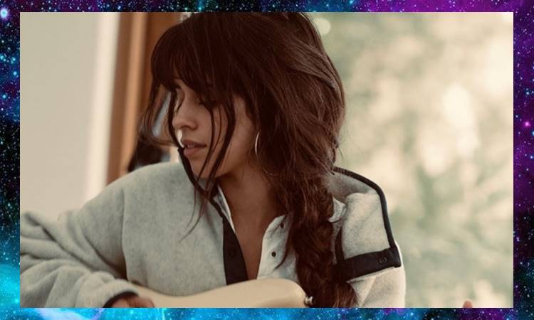 Camila Cabello adere ao cabelo curto; veja como ficou