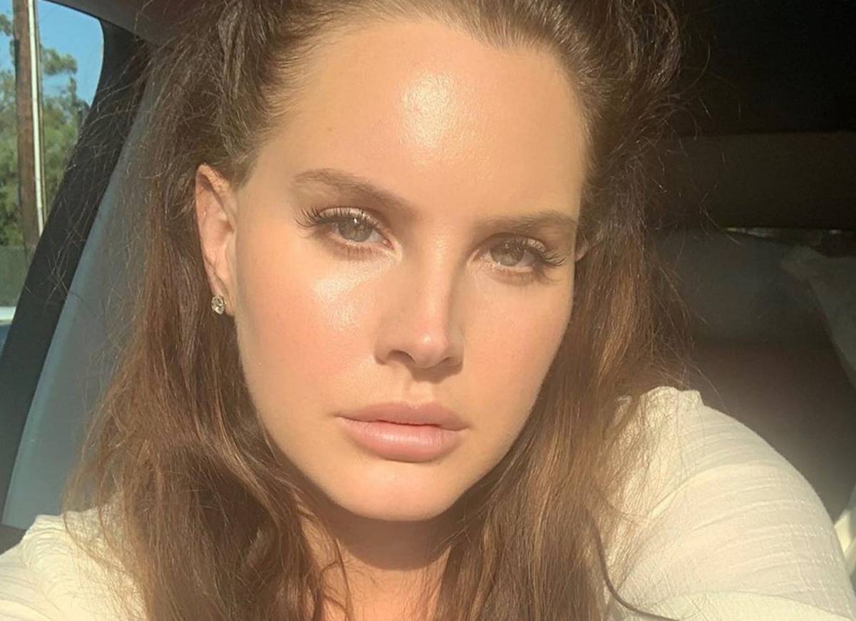 Lana Del Rey diz que vai desativar suas redes sociais por um tempo e explica o motivo