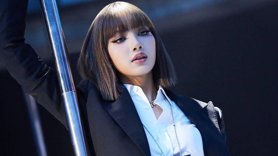 Lisa é tailandesa e faz parte do BLACKPINK