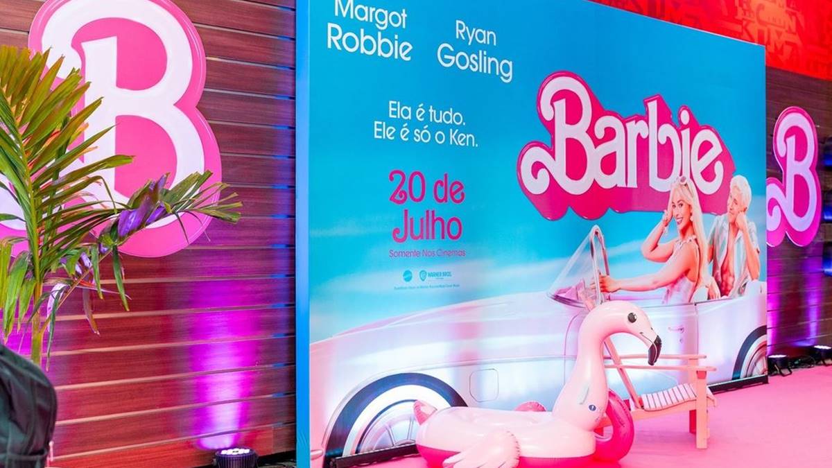 Famosos marcam presença na pré-estreia de Barbie – veja os looks